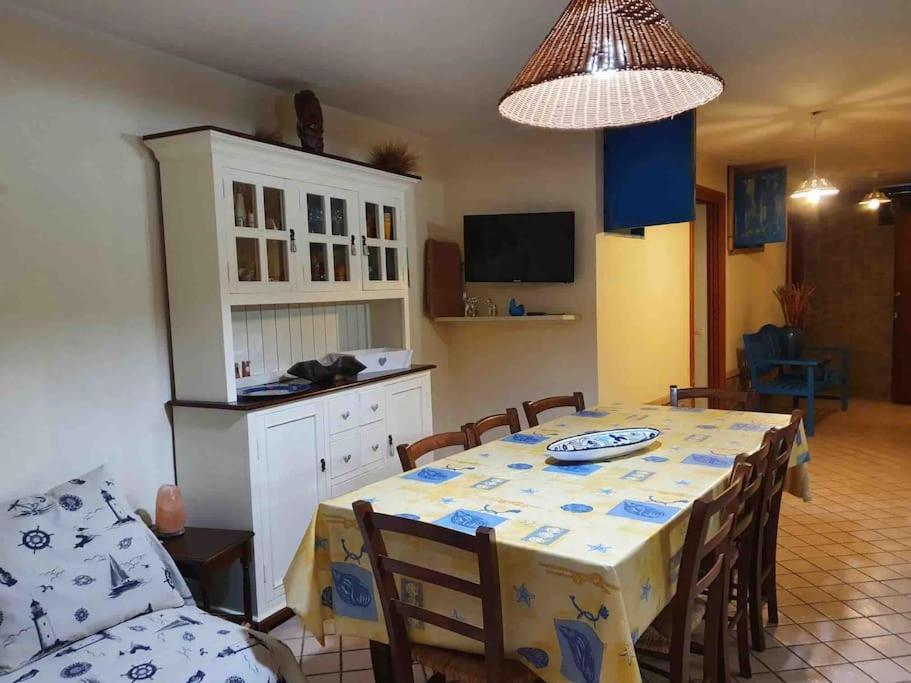 Villasimius - Taverna Freschissima! Extérieur photo